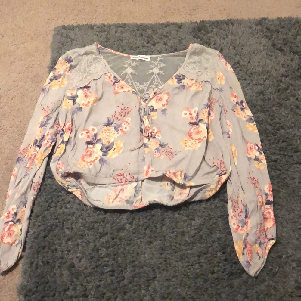 Cropped shirt
